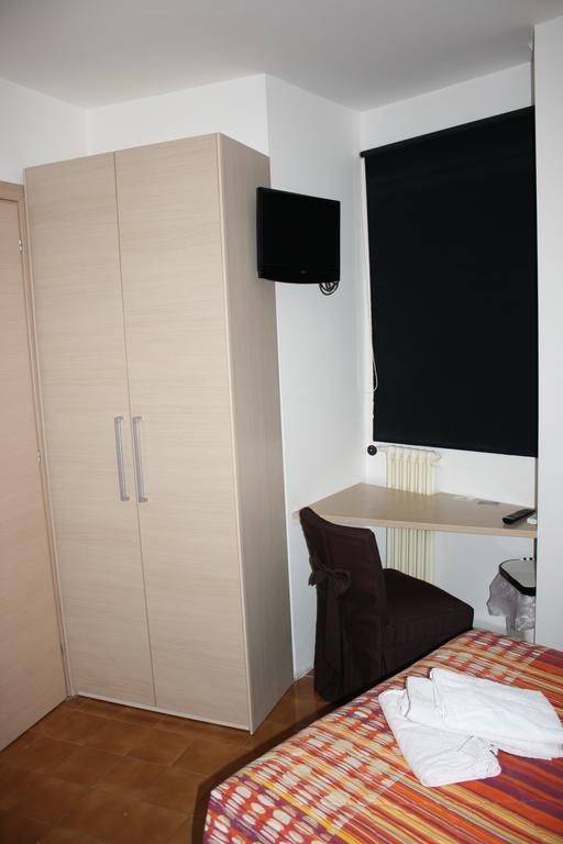 Domus Roma Hotel Camera foto
